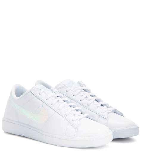 nike white leather sneakers